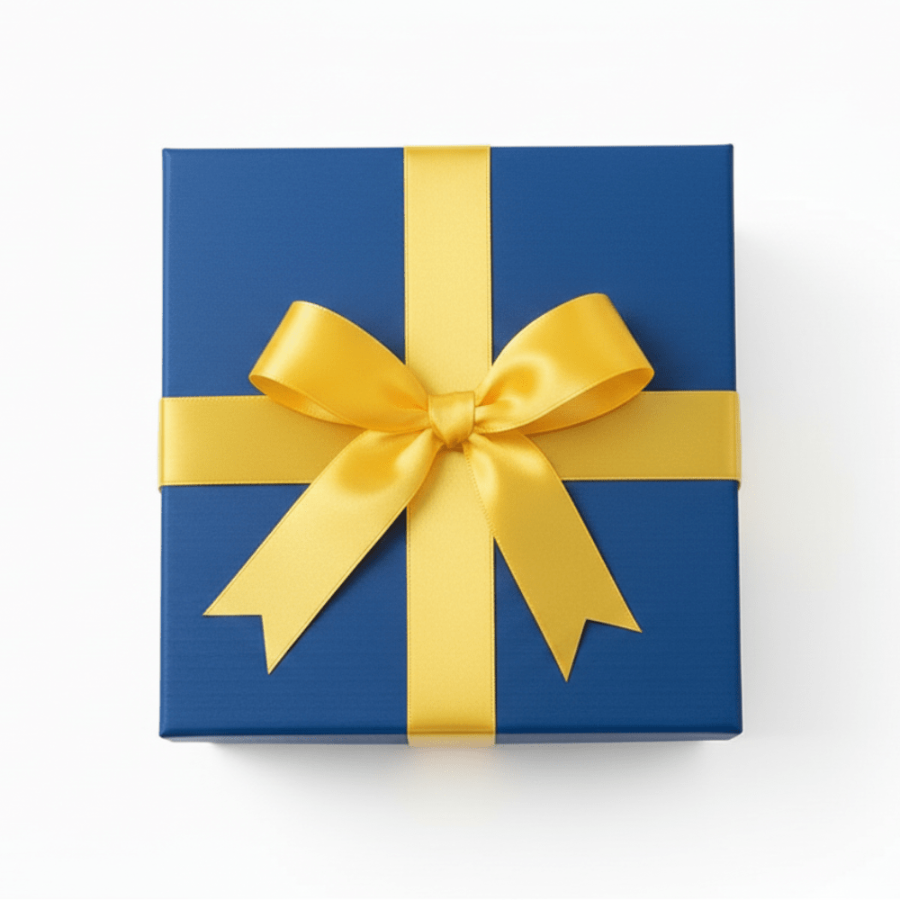 Pakowanie na prezent Ozdobne pudełko wypełnione wiórkami z satynową wstążką i kokardą NORDIC.PL Sklep Nordic.pl